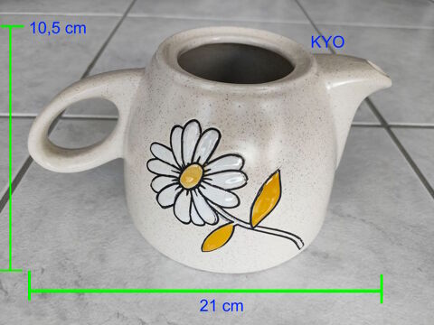 TEC France Théière ronde porcelaine fine pot eau fleur beige 25 Foncine-le-Haut (39)