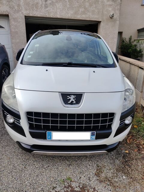 Peugeot 3008 1.6 e-HDi 112ch FAP BMP6 BLUE LION Allure 2012 occasion Saint-Georges-d'Espéranche 38790