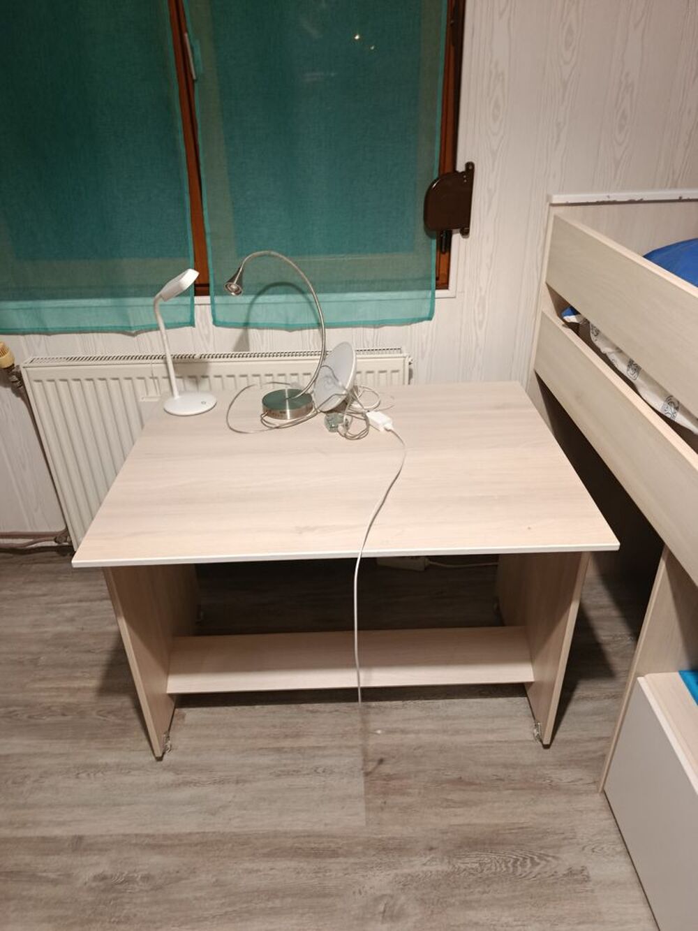 Lit mezzanine avec bureau et rangement Meubles
