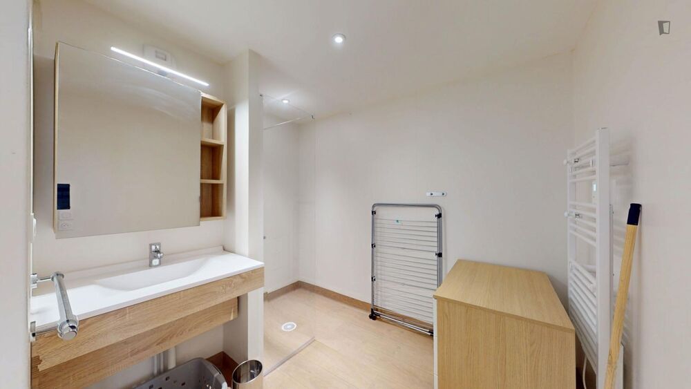 Location Colocation Chambre simple dans un appartement de 2 chambres Paris 5