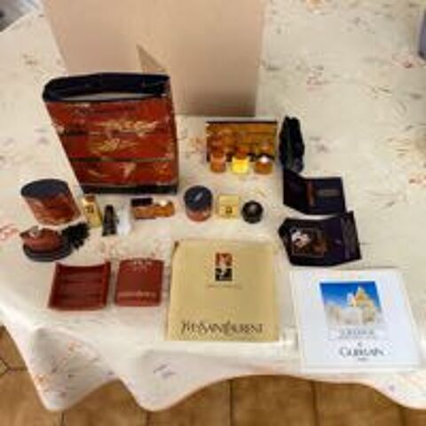lot de miniature de parfum 50 Jou-ls-Tours (37)