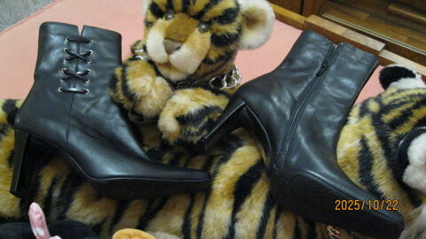 Bottines en cuir 30 Saint-Julien-sur-Reyssouze (01)