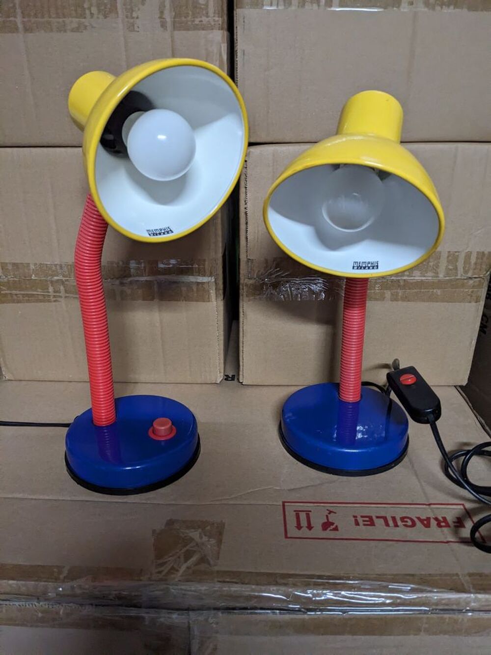 Paire de 2 lampes design MEMPHIS couleurs primaire en parfai Décoration