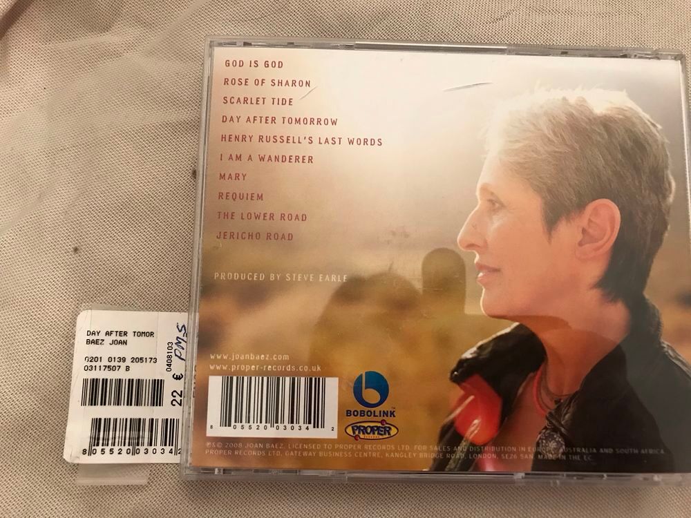 joan baez 10 titres + livret avec photos CD et vinyles