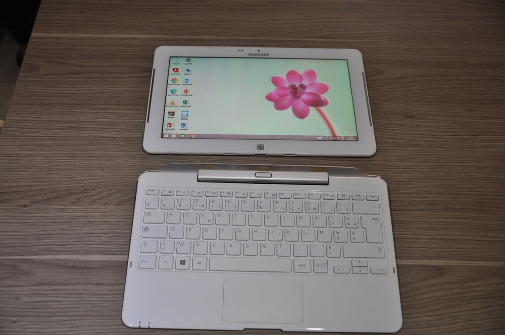 Tablette Samsung XE500T1C de 11,6 pouces Tlphones et tablettes
