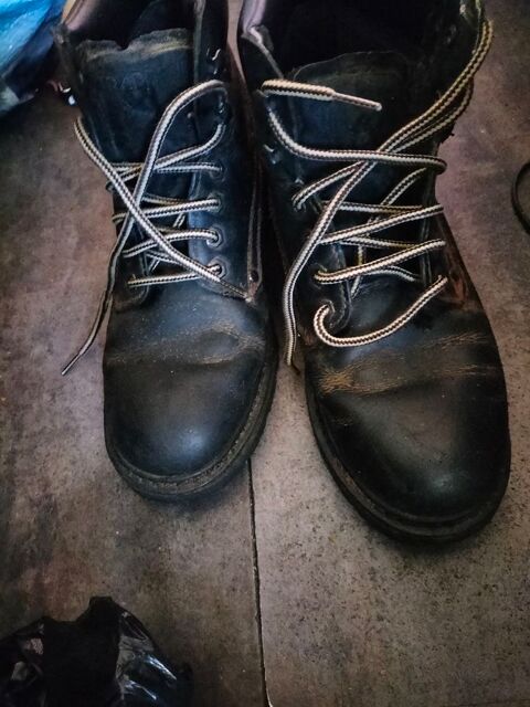 Boots a lacets cuir trappeur pointure 42 bon tat 10 Cachan (94)