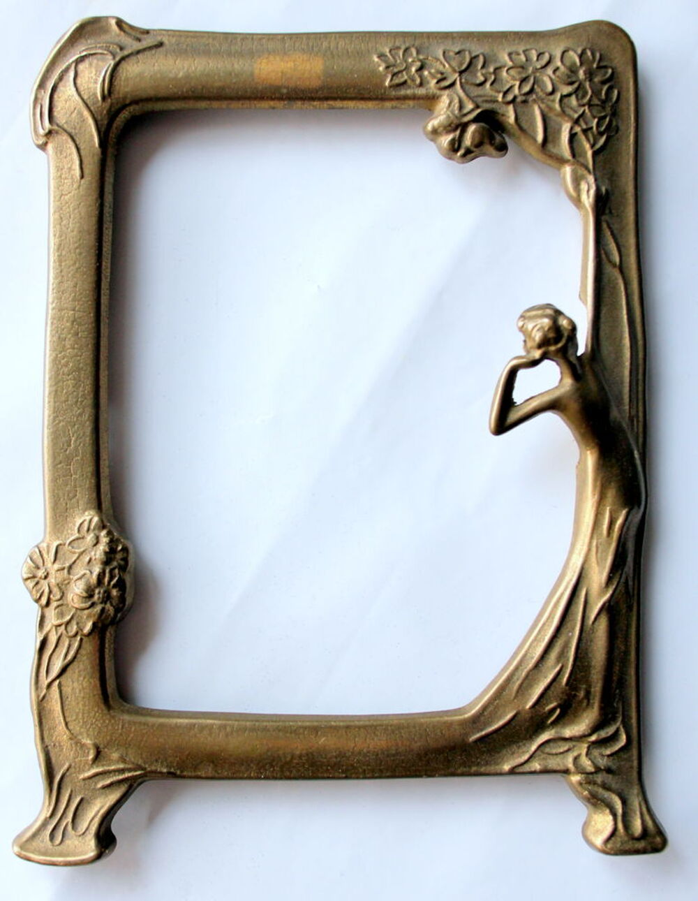 Cadre Art Nouveau en laiton Décoration
