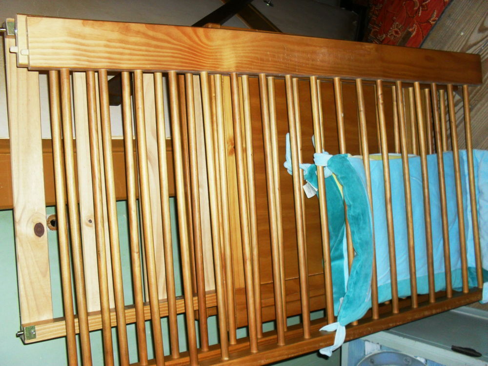 Lit pour enfant &agrave; barreaux Meubles