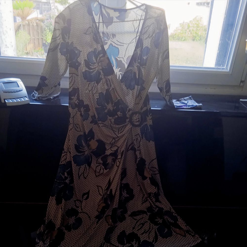 Robe cache coeur manches 3/4 marque mosquitos T 40 95 % visc Vêtements