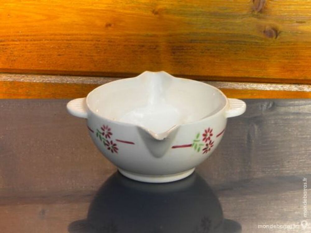 4 ASSIETTES PLATES demi-porcelaine " Badinvilliers Meubles