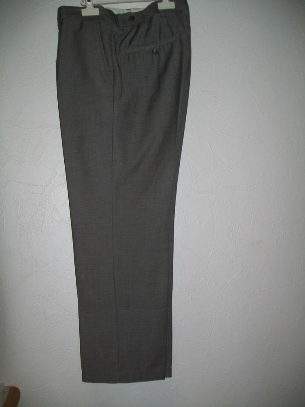 pantalon gris chin&eacute; Devred taille 38 Vêtements