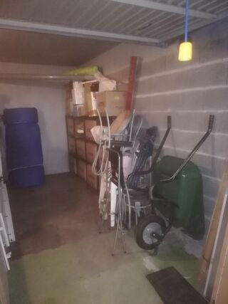  Parking / Garage � louer 12 m� Albi
