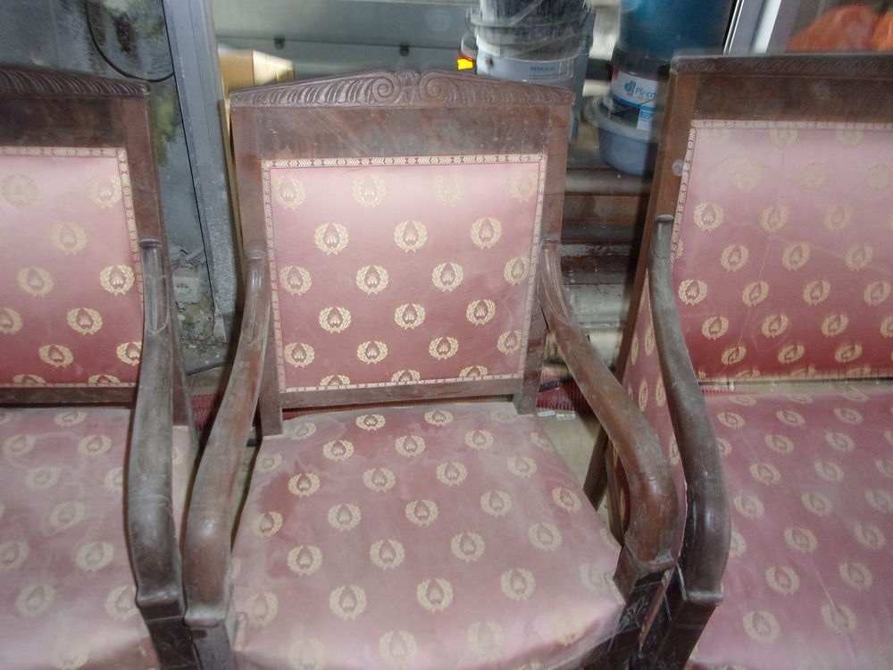 Canap&eacute; et 2 Fauteuils Meubles