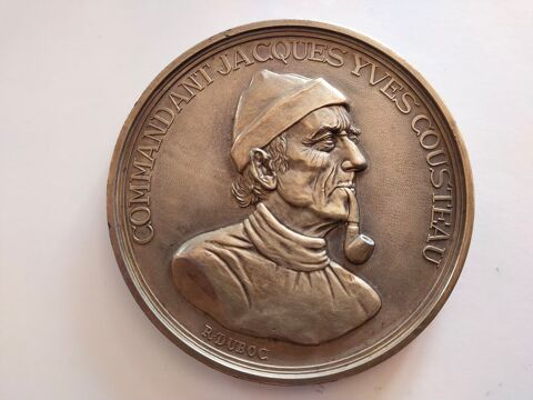 médaille commandant jacques Yves Cousteau . 30 Dolus-d'Oléron (17)