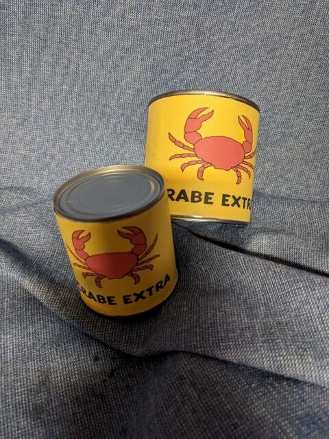 2 Deux Bo�tes de conserve Tintin et le crabe aux pinces d'or 6 Marseille 13 (13)