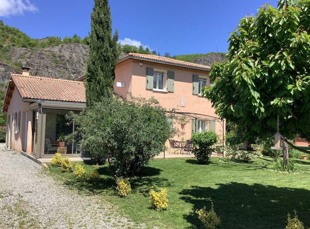 Vente Villa villa 171m²/1015m² double garage La saulce