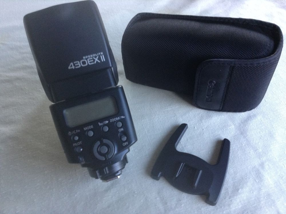 FLASH CANON Photos/Video/TV
