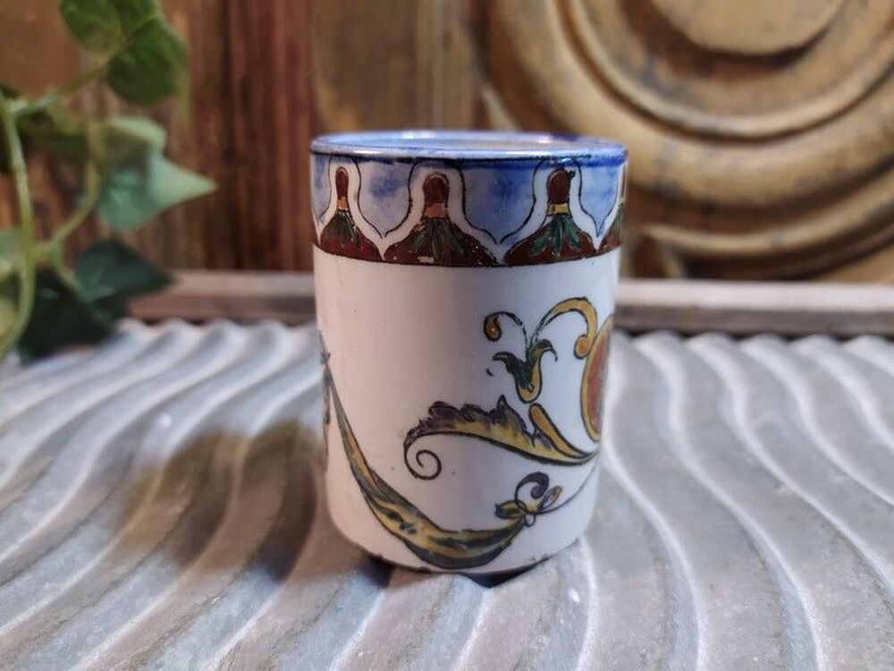 Ancien Pot &agrave; Onguent Fa&iuml;ence de Gien D&eacute;cor Renaissance Décoration