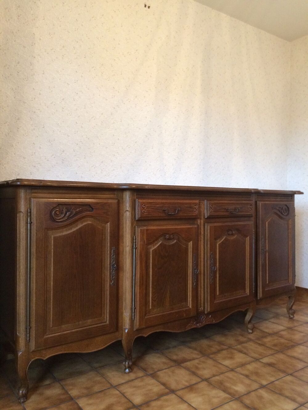 Buffet ch&ecirc;ne massif 4 portes Meubles