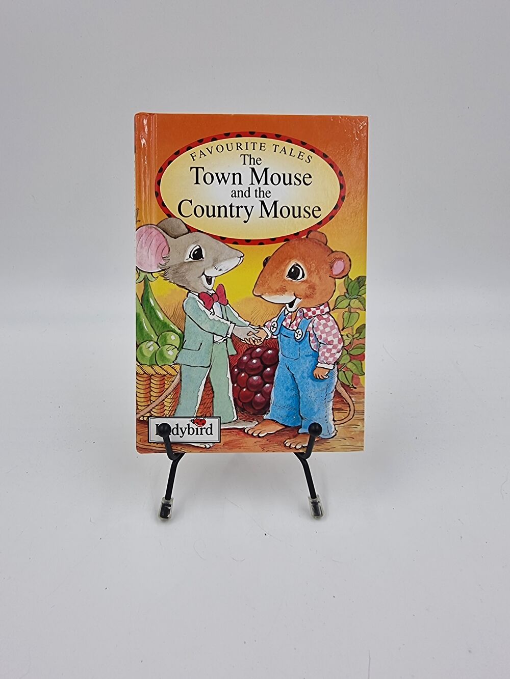 Livre The Mouse and the Country Mouse (Favorites Tales) Livres et BD