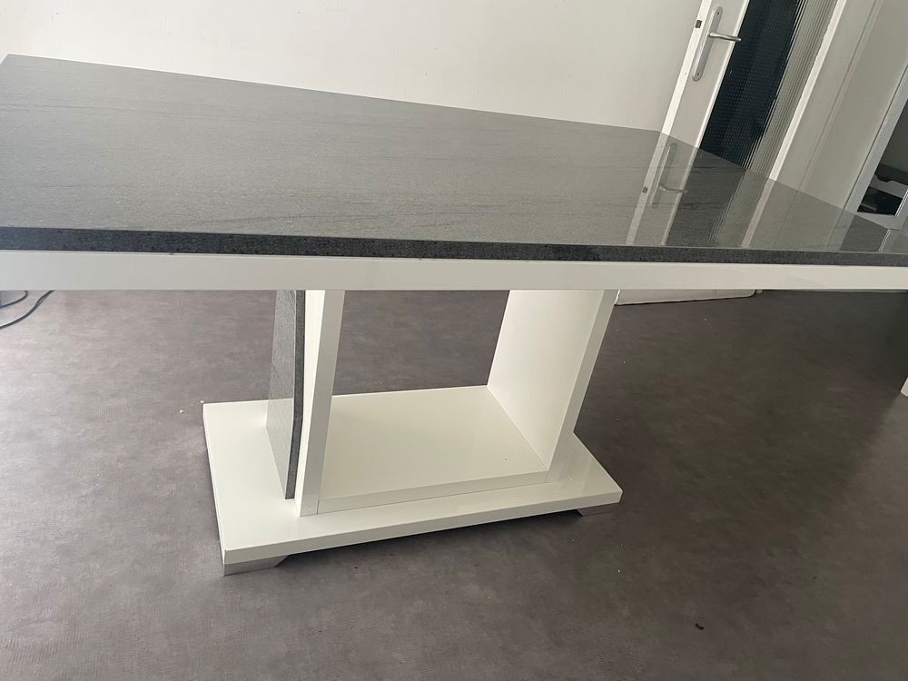 Table &agrave; manger Meubles