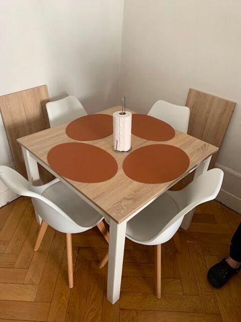 Table avec rallonge et 4chaises 0 Lyon 7 (69)