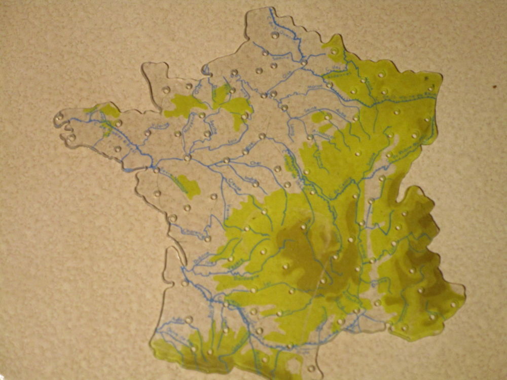 VIEILLE CARTE DE FRANCE 1980 D ECOLE"FLEUVE-DEPARTEMENT" 