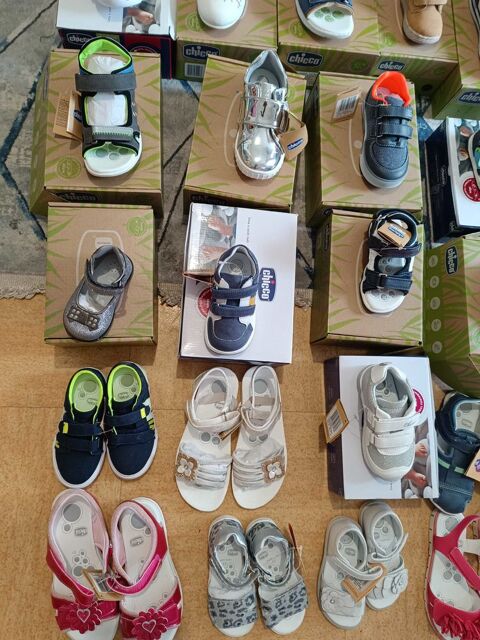 chaussure enfant 19 Besançon (25)