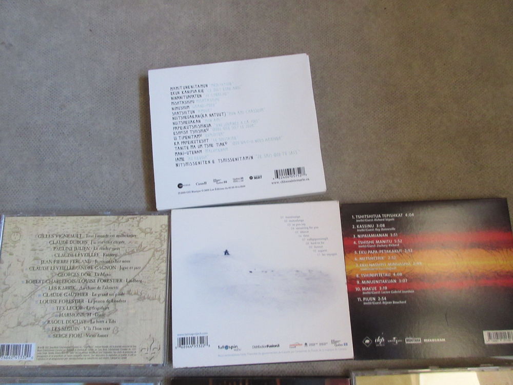 CD qu&eacute;b&eacute;cois + 1 espagnol CD et vinyles