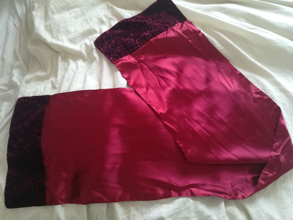 ECHARPE / FOULARD BORDEAUX SOIE GUERLAIN Vêtements