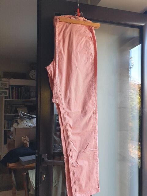 Pantalon vieux rose, peu port� 6 Mouxy (73)