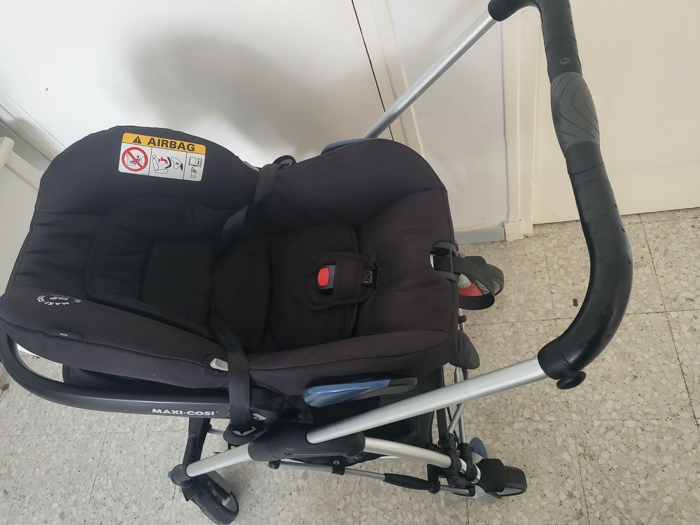 Si&egrave;ge auto et poussette b&eacute;b&eacute; confort Puriculture