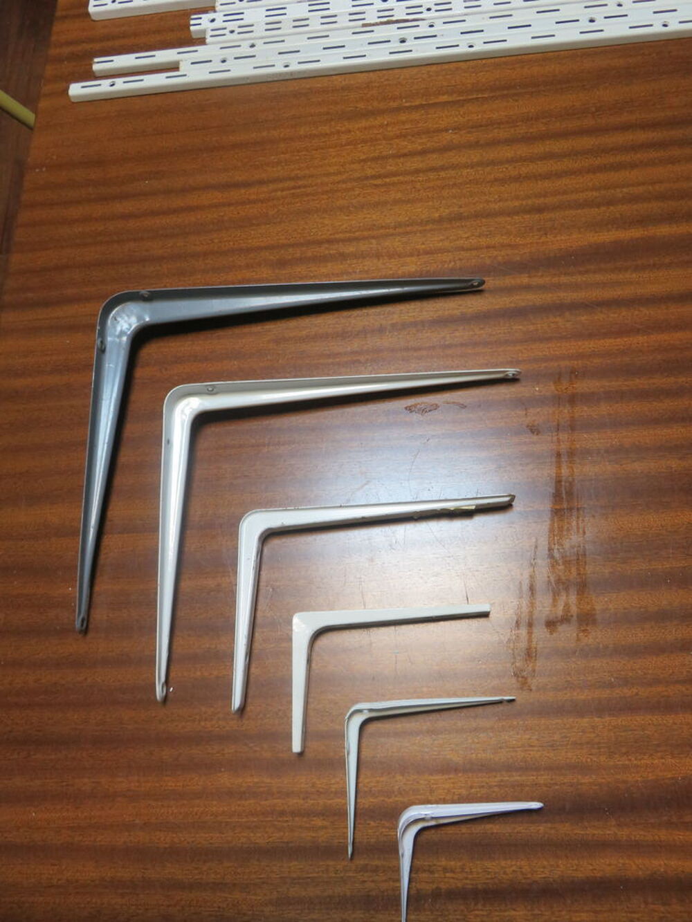SUPPORTS RAYONNAGES Bricolage