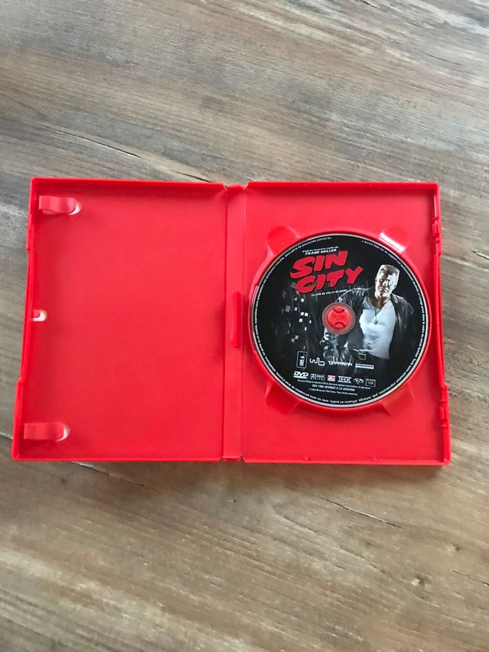 DVD " Sin city " DVD et blu-ray