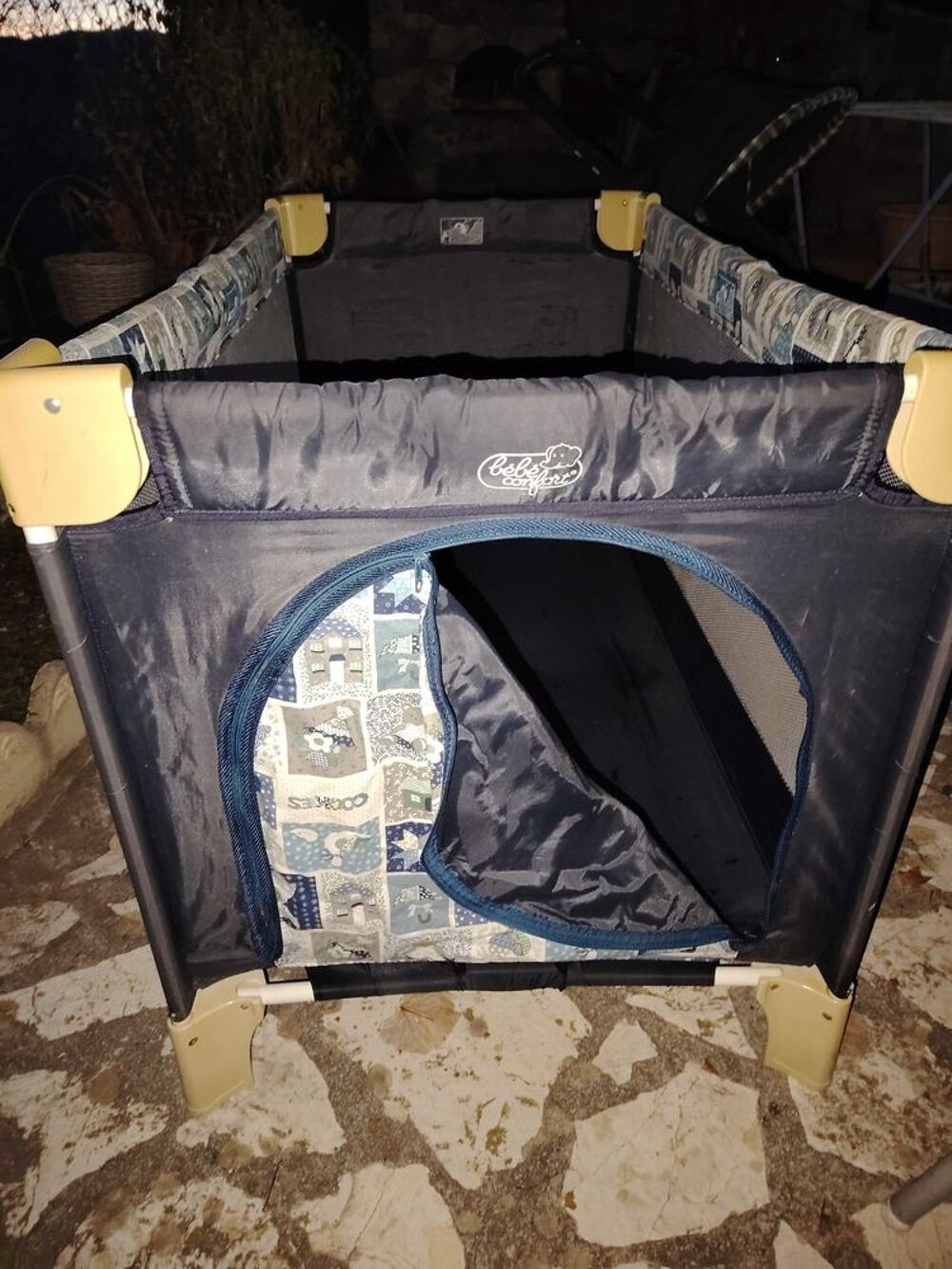 LIT PARAPLUIE Mobilier enfants