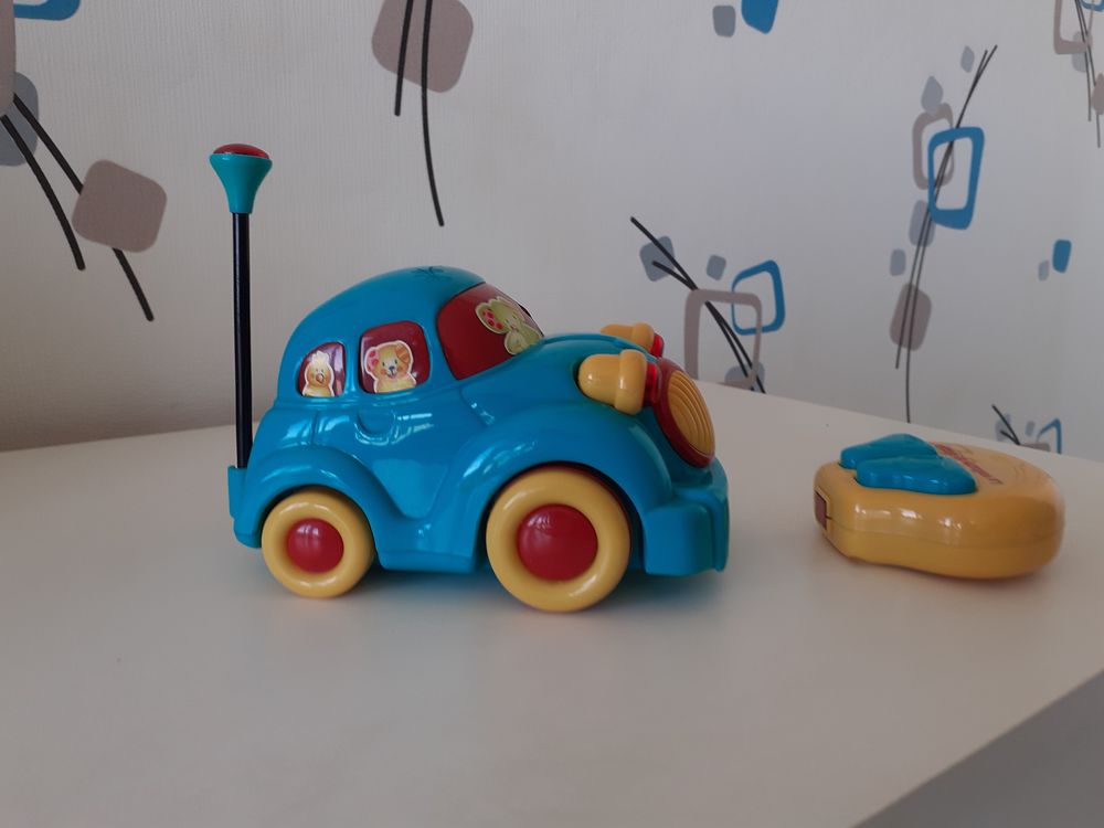 LA VOITURE TELEGUIDEE de TILAPIN Jeux / jouets