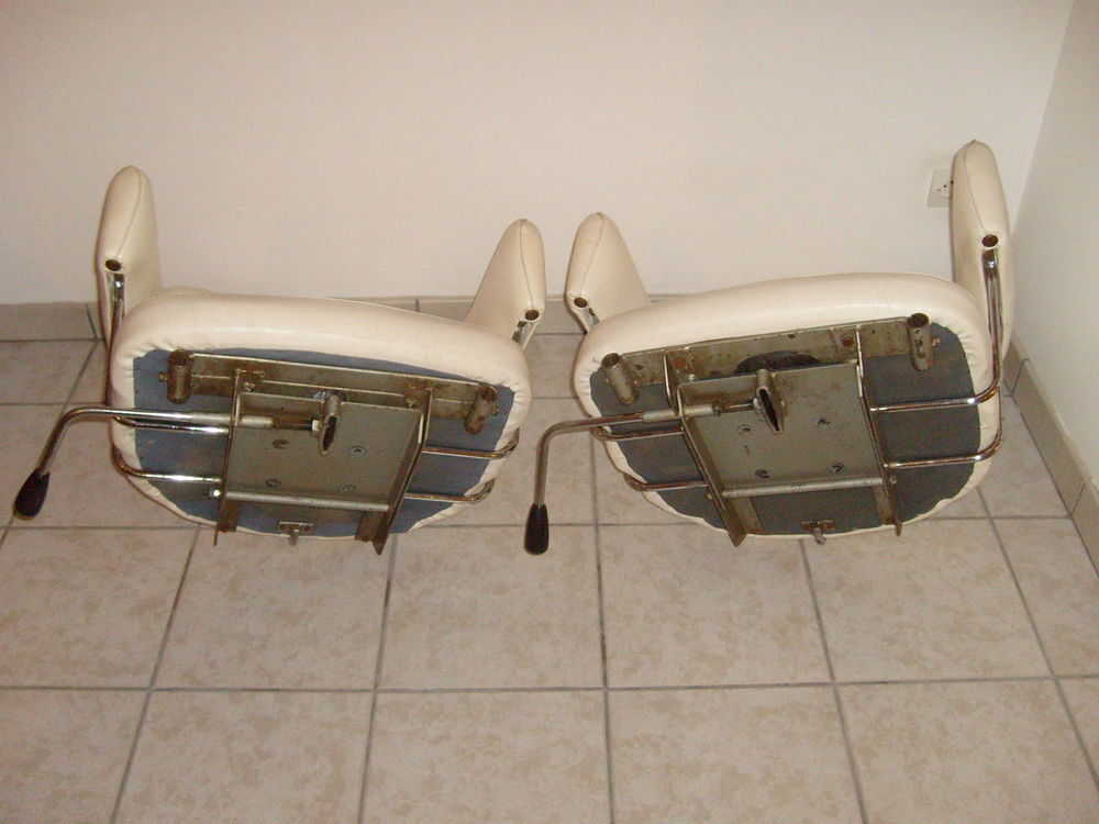 Deux fauteuils ancien de coiffeur Décoration