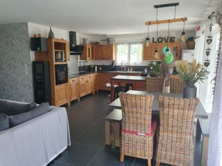  Villa  vendre 6 pices 125 m