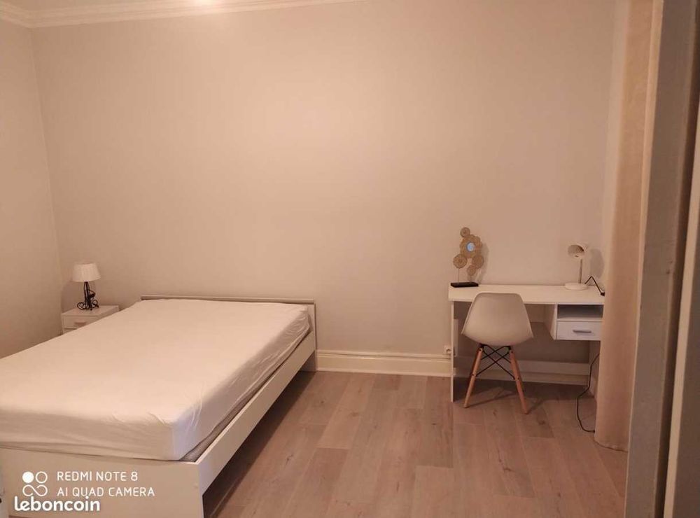 Location Colocation Chambre avec SDB privée €