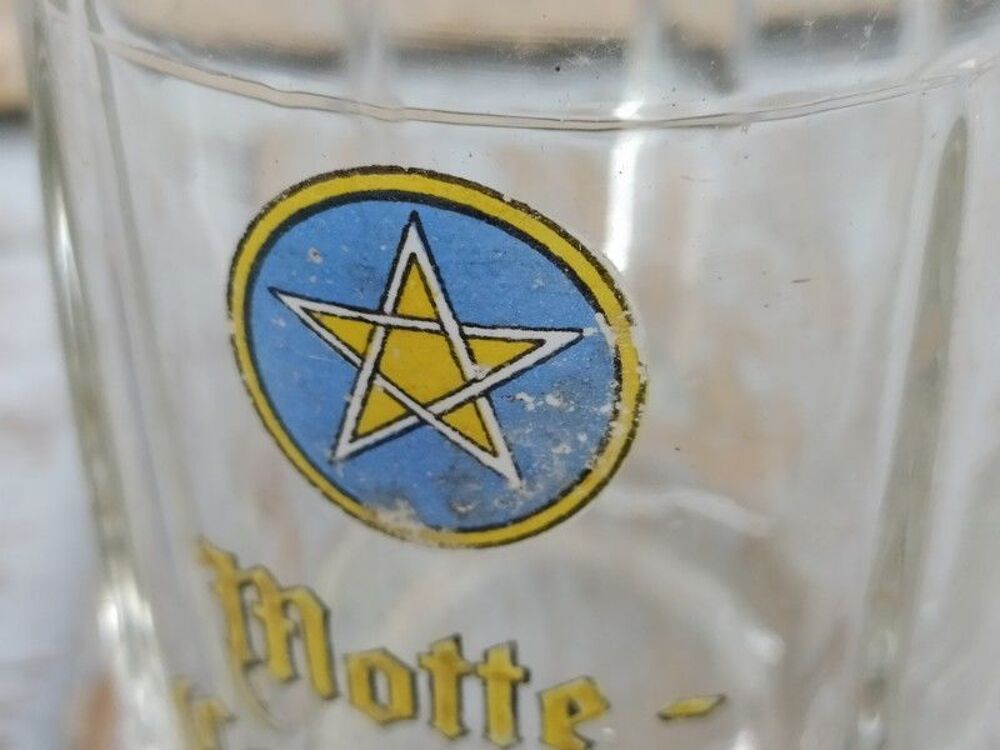 Ancienne Chope &Eacute;maill&eacute;e Bi&egrave;re Motte-Cordonnier
