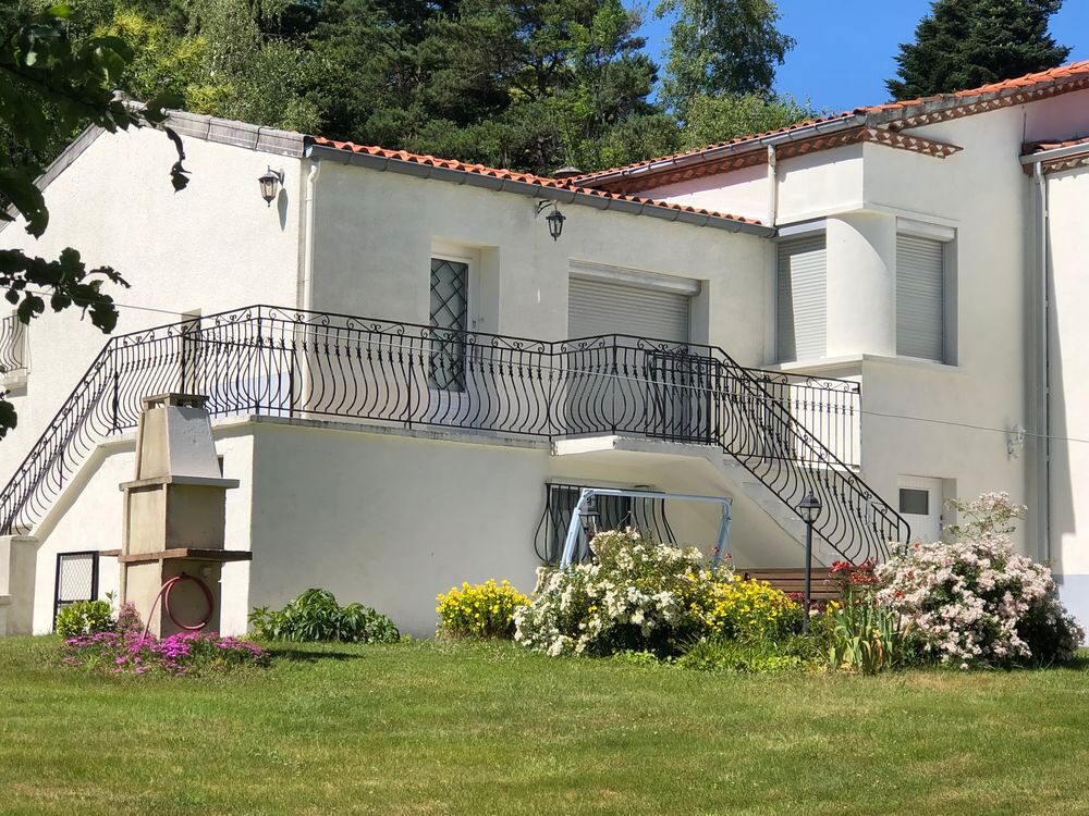   gîte 4 chambres 2/6 pers 500/650 euros Midi-Pyrénées, Burlats (81100)