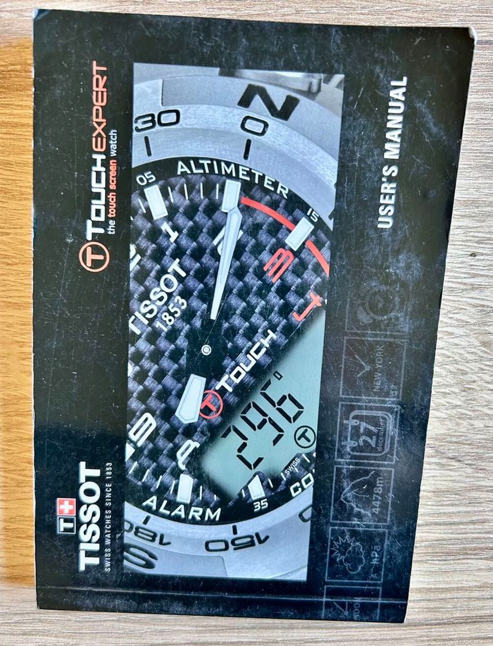 Montre Homme TISSOT T-Touch Titanium - Intemporelle et Multifonction ! 