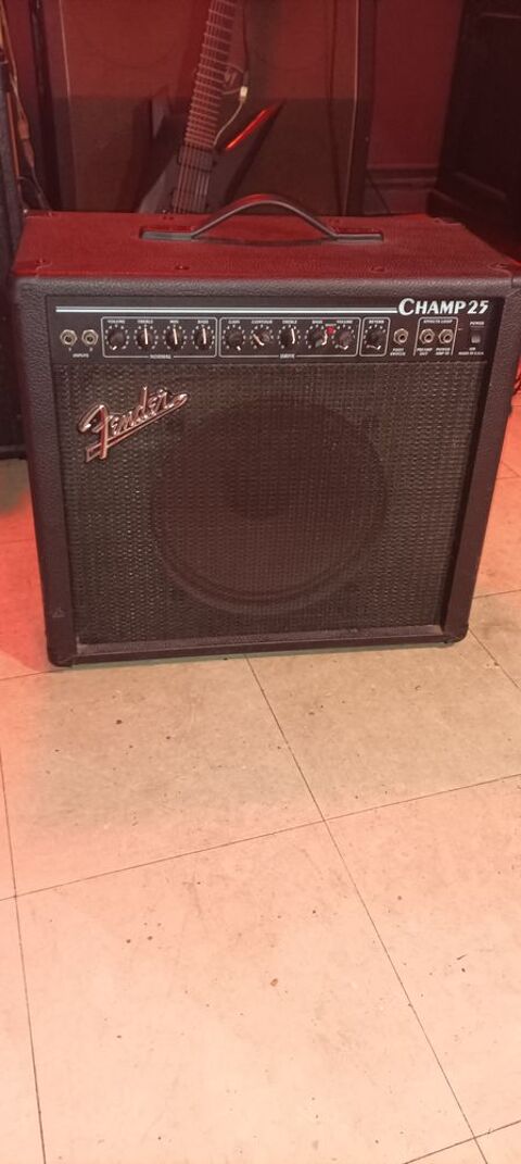 ampli Fender champ 25 PR 202 100 Amiens (80)