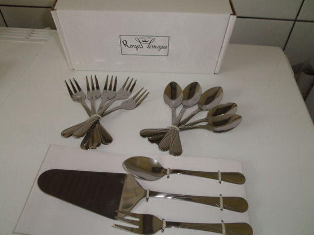 Service &agrave; dessert (Pelle &agrave; tarte et couverts), neuf Cuisine