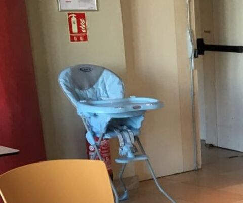 Chaise haute b�b� 25 Lyon 3 (69)