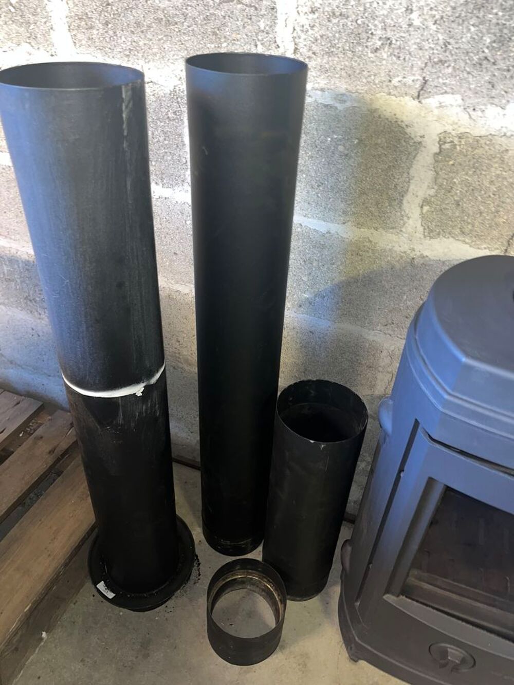 PO&Ecirc;LE &Agrave; BOIS INVICTA REMILLY 7 kW Meubles