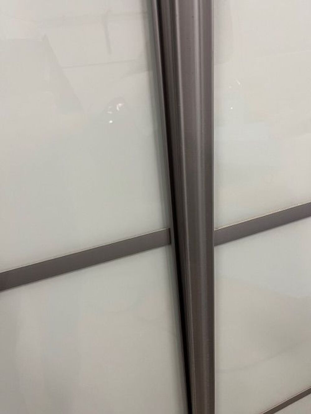 FACADE DE PLACARD COULISSANTE. Bricolage