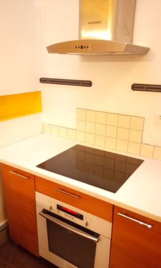 Location Appartement APPARTEMENT 5 PIECES  MEUBLEES PROX LYCEE PROVENCE Callelongue