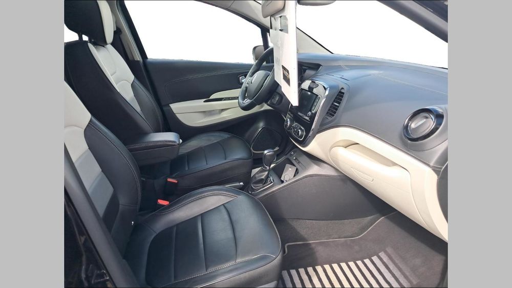 Captur TCe 150 FAP EDC Initiale Paris 2019 occasion 91310 Montlh&eacute;ry