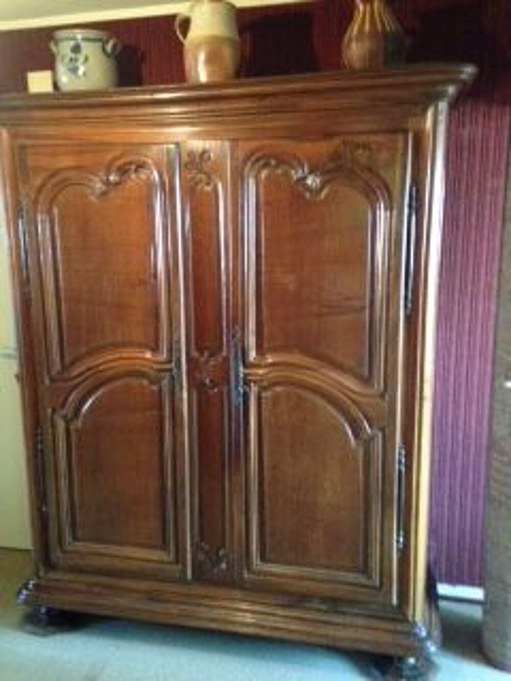 ARMOIRE ANCIENNE FRANC COMTOISE 
Meubles